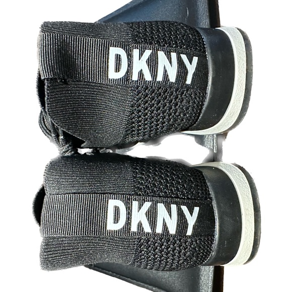 DKNY Running Shoes - Picture 2 of 5